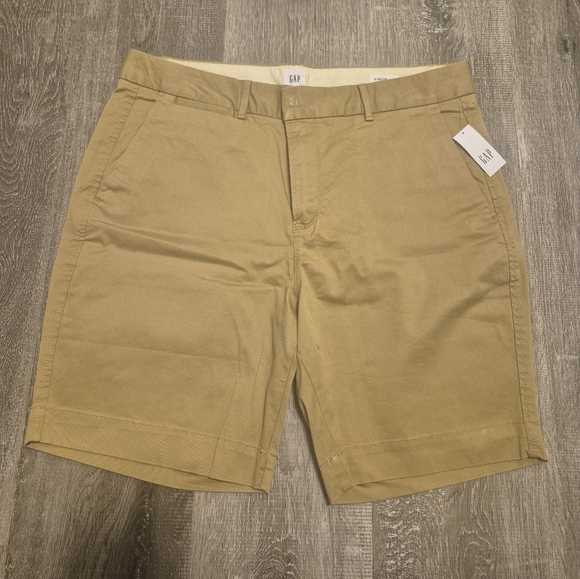 GAP Pants - GAP Tan Women's Bermuda Shorts